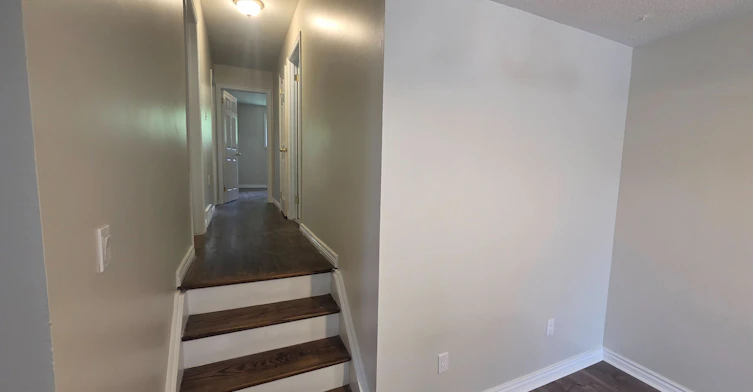 UPPER-881 Lawrence Road, Hamilton, ON, L8K 2A4 - 6