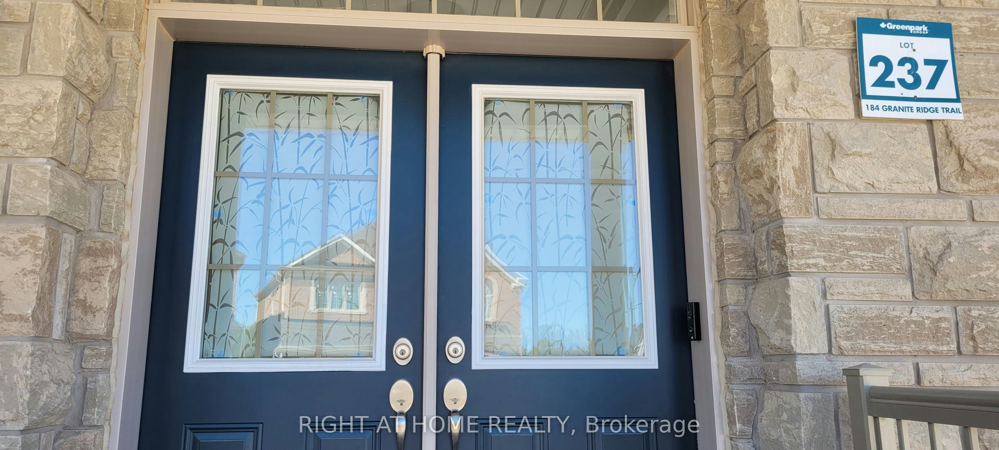 184 Granite Ridge Trail, Hamilton, ON, L8B 1Z1 - 21