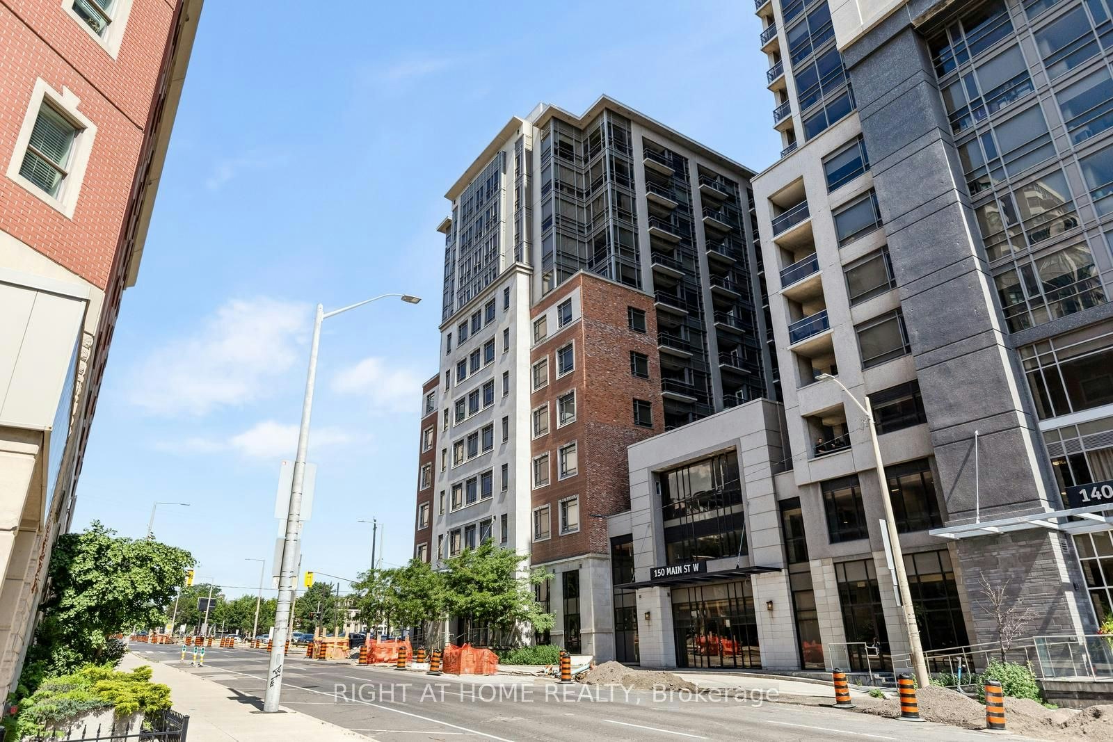 PH05-150 Main Street W, Hamilton, ON, L8P 1H8