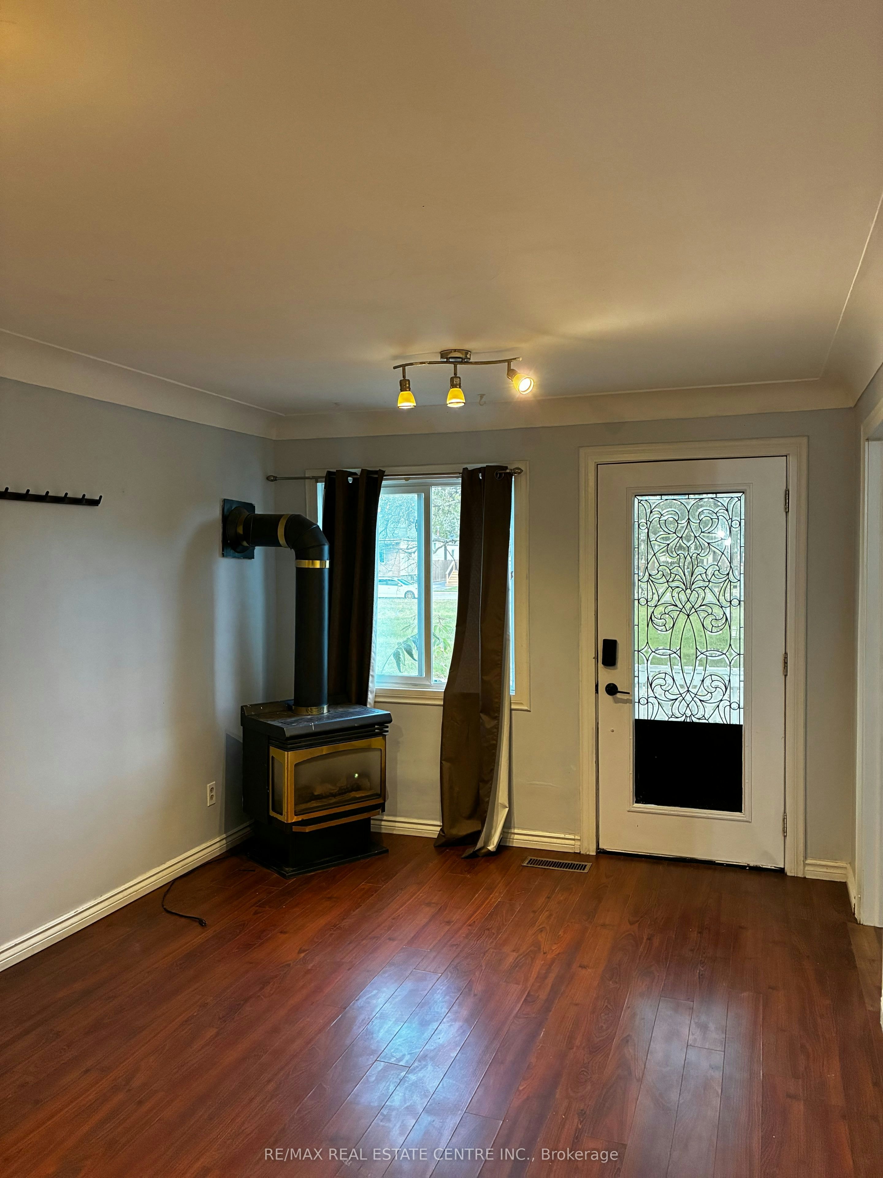 295 Strathearn Avenue, Hamilton, ON, L8H 5K8 - 2