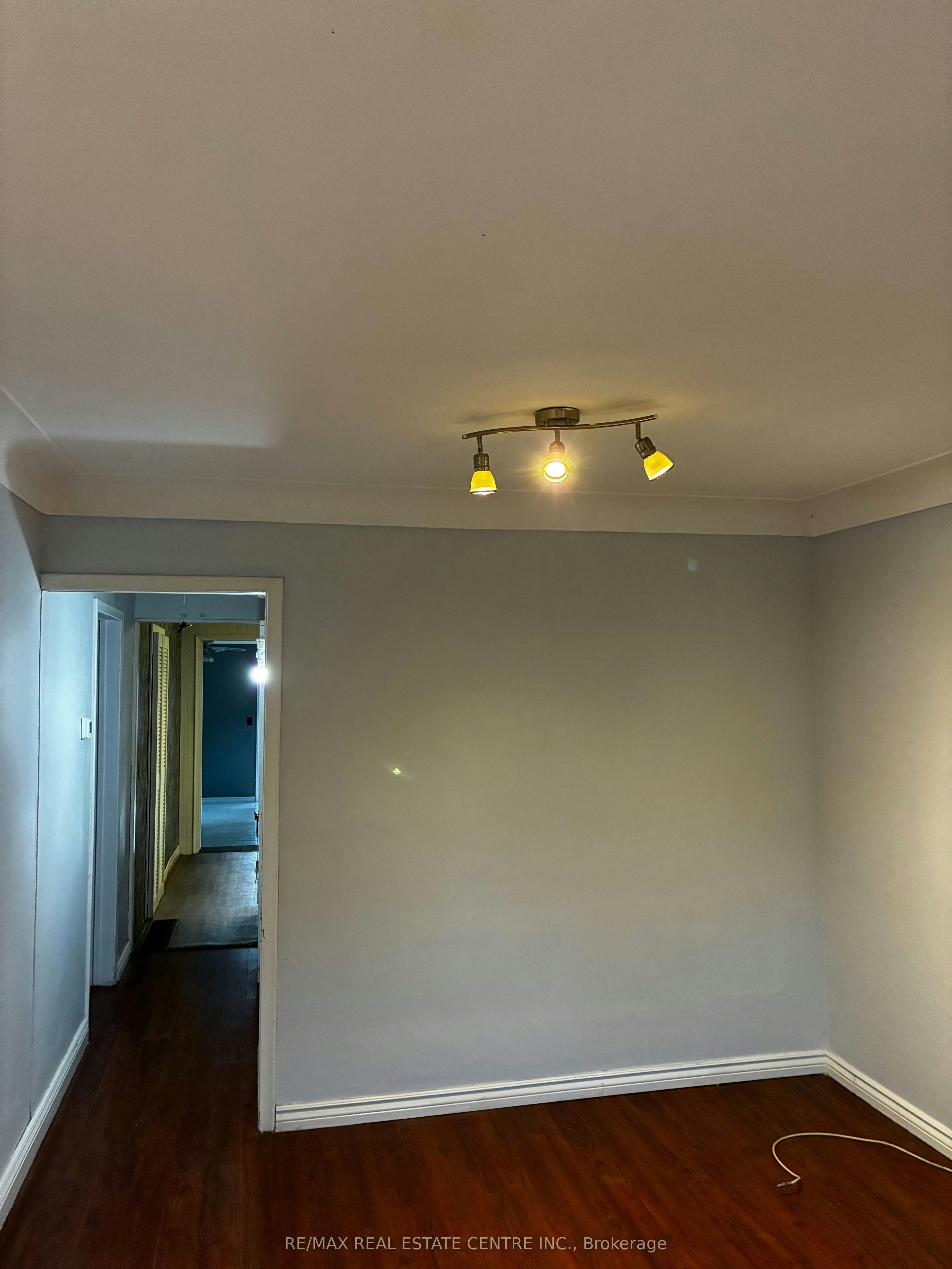 295 Strathearn Avenue, Hamilton, ON, L8H 5K8 - 3