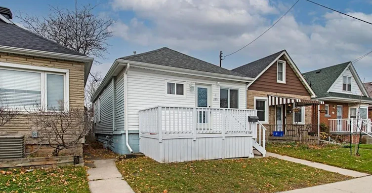 295 Strathearn Avenue, Hamilton, ON, L8H 5K8