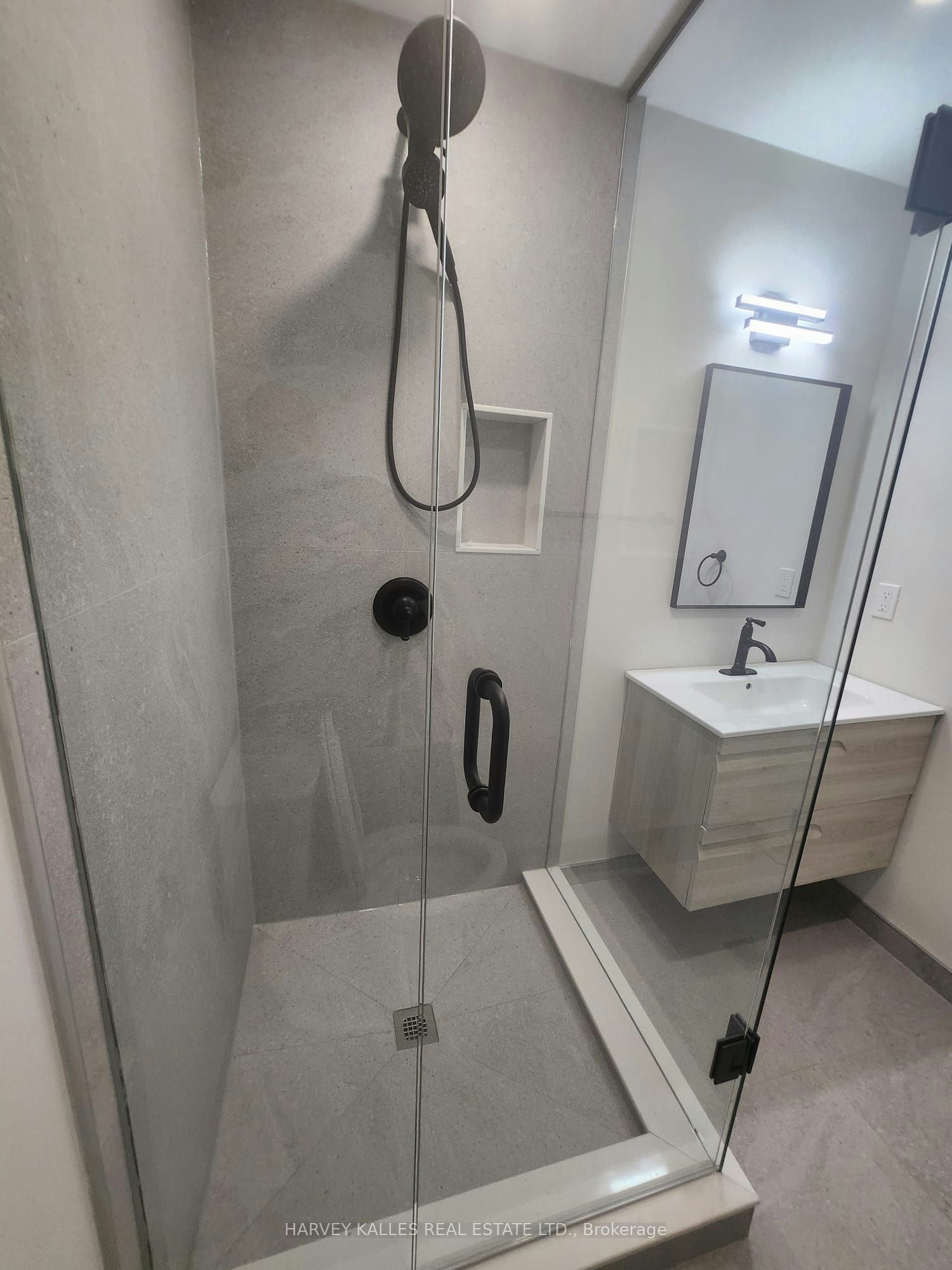 Bsmt C-88 Mcallister Road, Toronto, ON, M3H 2N3 - 5