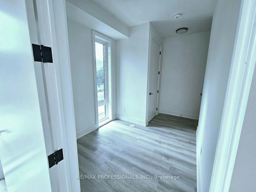 230 Ellis Avenue, St. Catharines, ON, L2P 0H2 - 16