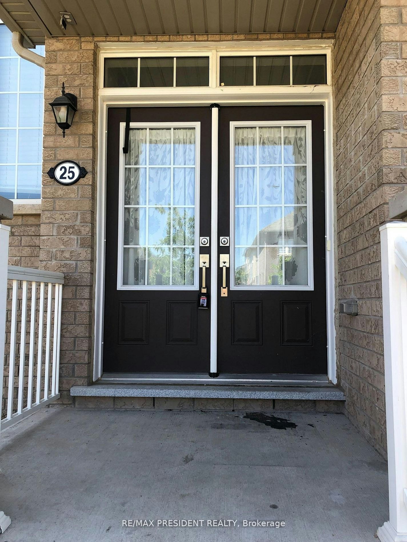 25 Seanesy Drive, Thorold, ON, L3B 0G5 - 3