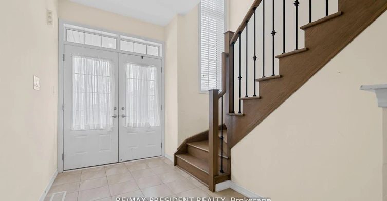 25 Seanesy Drive, Thorold, ON, L3B 0G5 - 4
