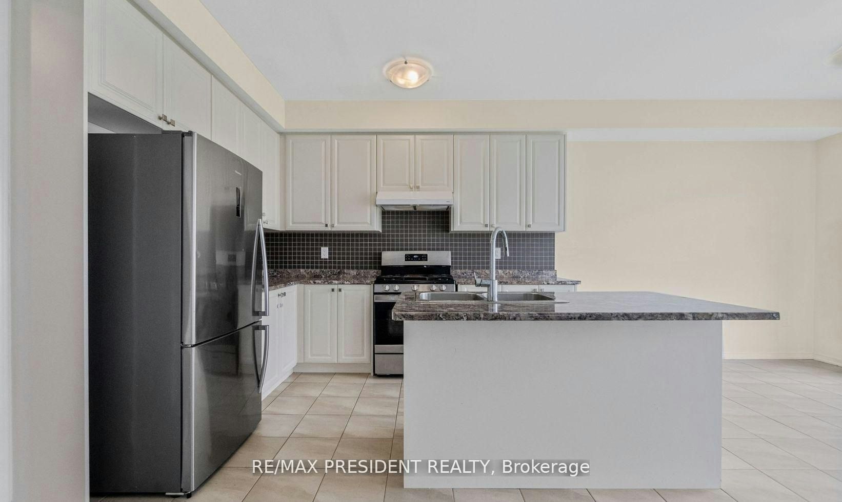 25 Seanesy Drive, Thorold, ON, L3B 0G5 - 9