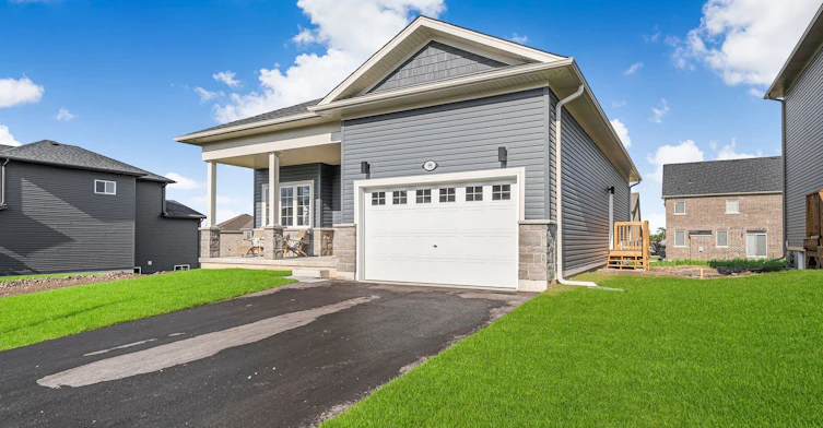 99 Hillcrest Road, Port Colborne, ON, L3K 6E4