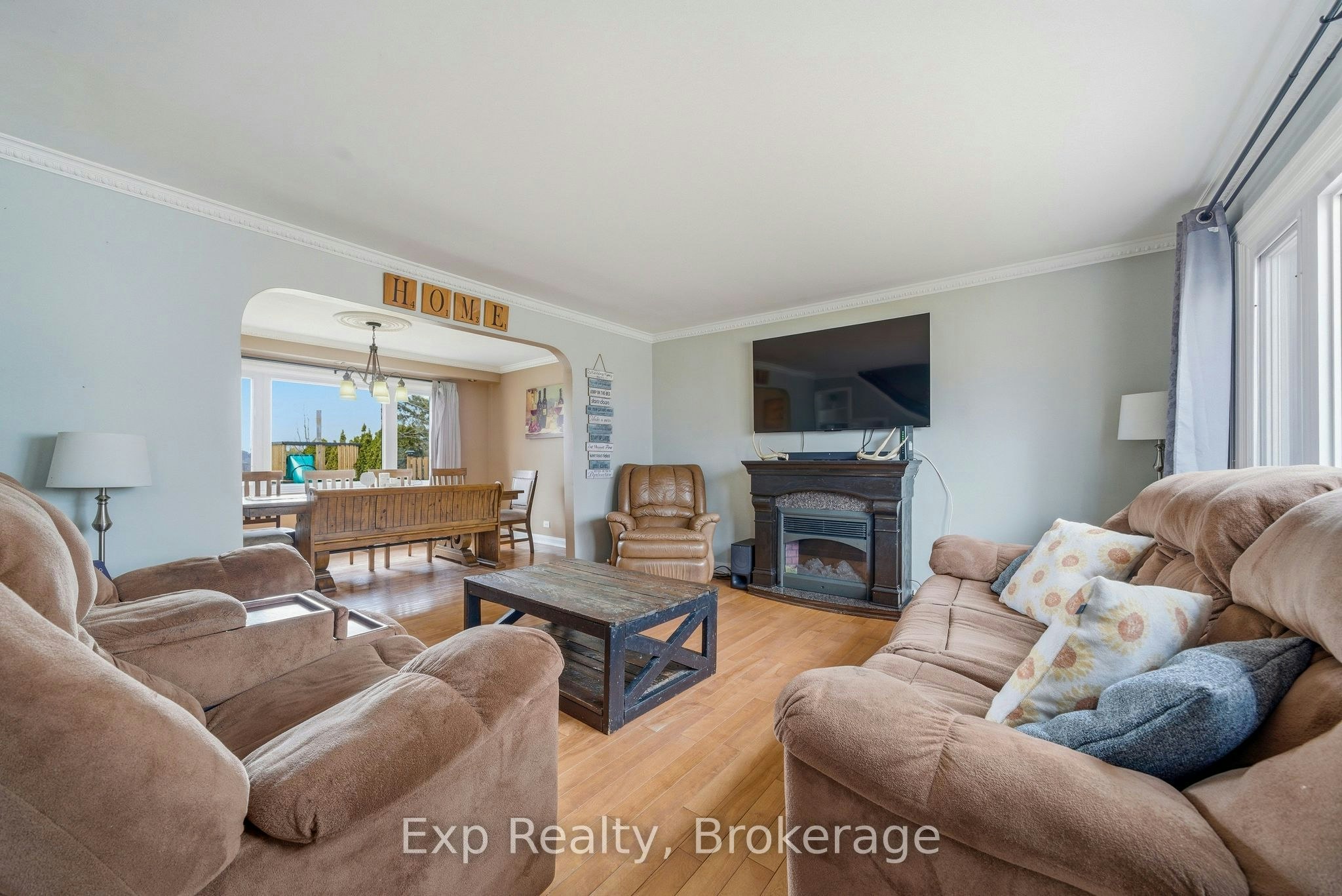 10 Valleyview Crescent, Belleville, ON, K8P 3G1 - 6
