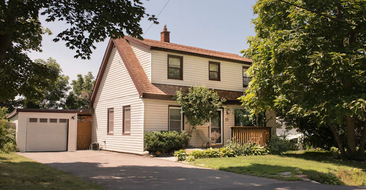10 Valleyview Crescent, Belleville, ON, K8P 3G1