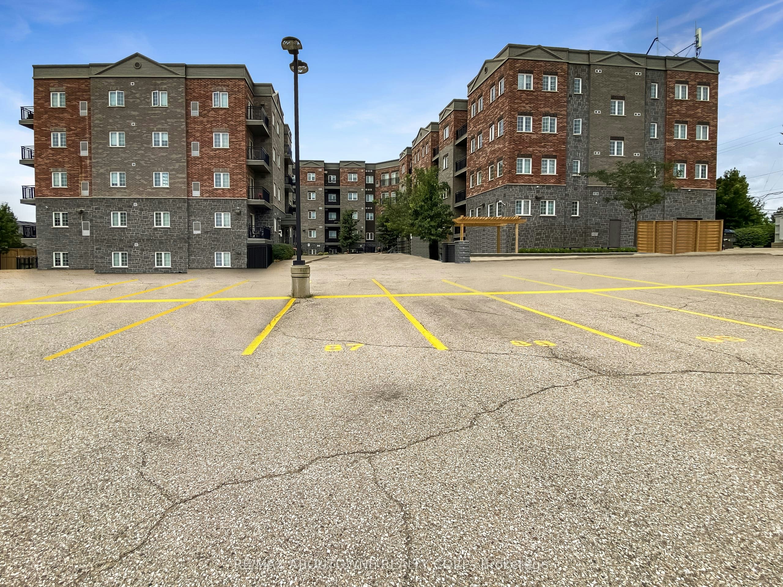102-5 Rittenhouse Road, Kitchener, ON, N2E 2M8 - 18