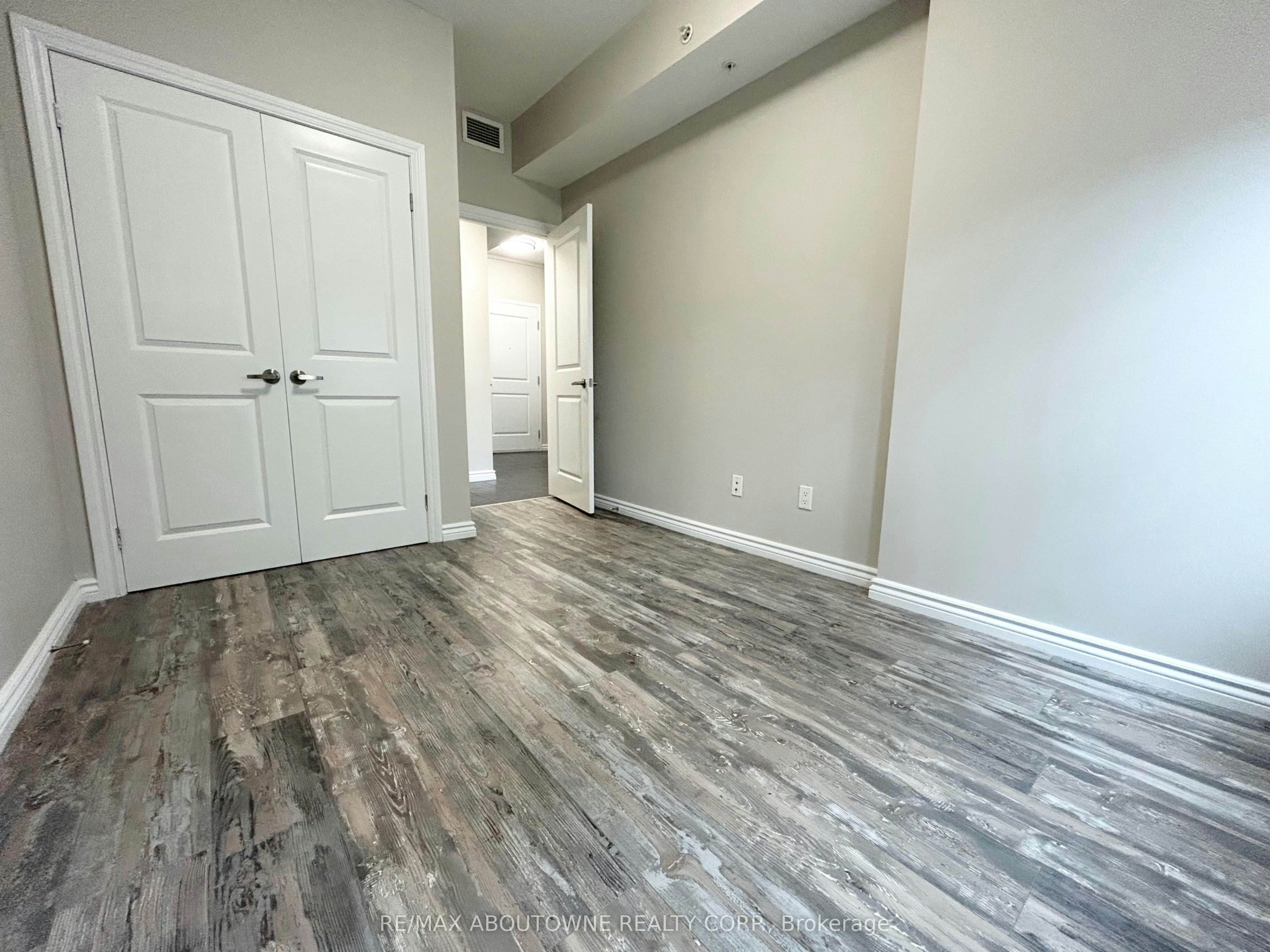 102-5 Rittenhouse Road, Kitchener, ON, N2E 2M8 - 11