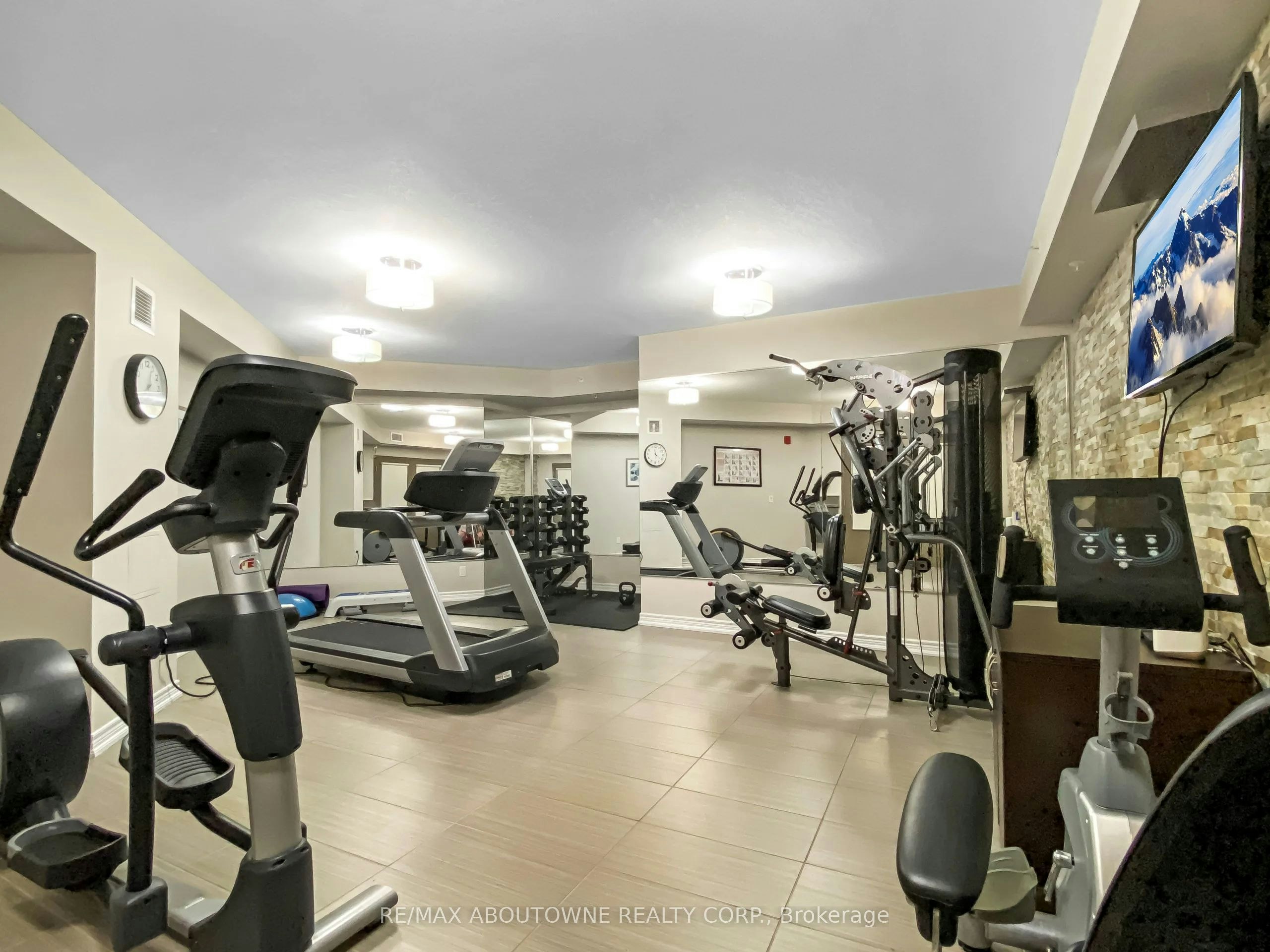 102-7 Rittenhouse Road, Kitchener, ON, N2E 2M8 - 20