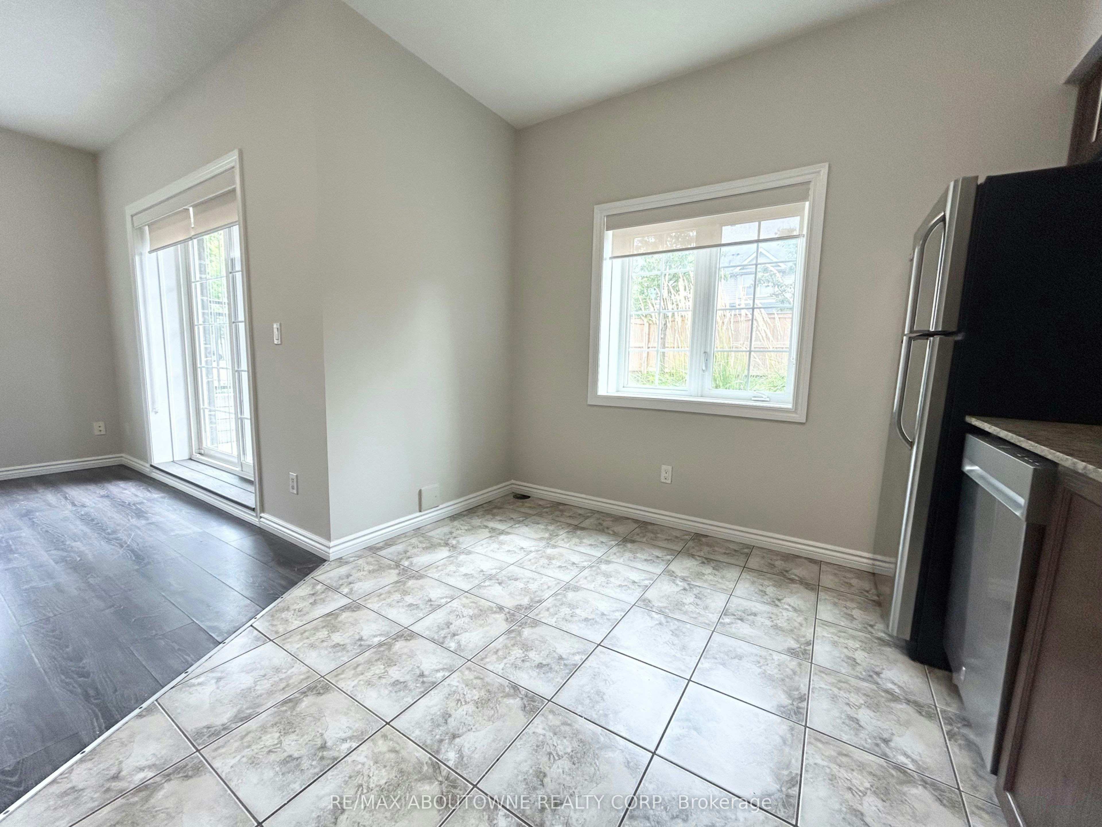 102-7 Rittenhouse Road, Kitchener, ON, N2E 2M8 - 11