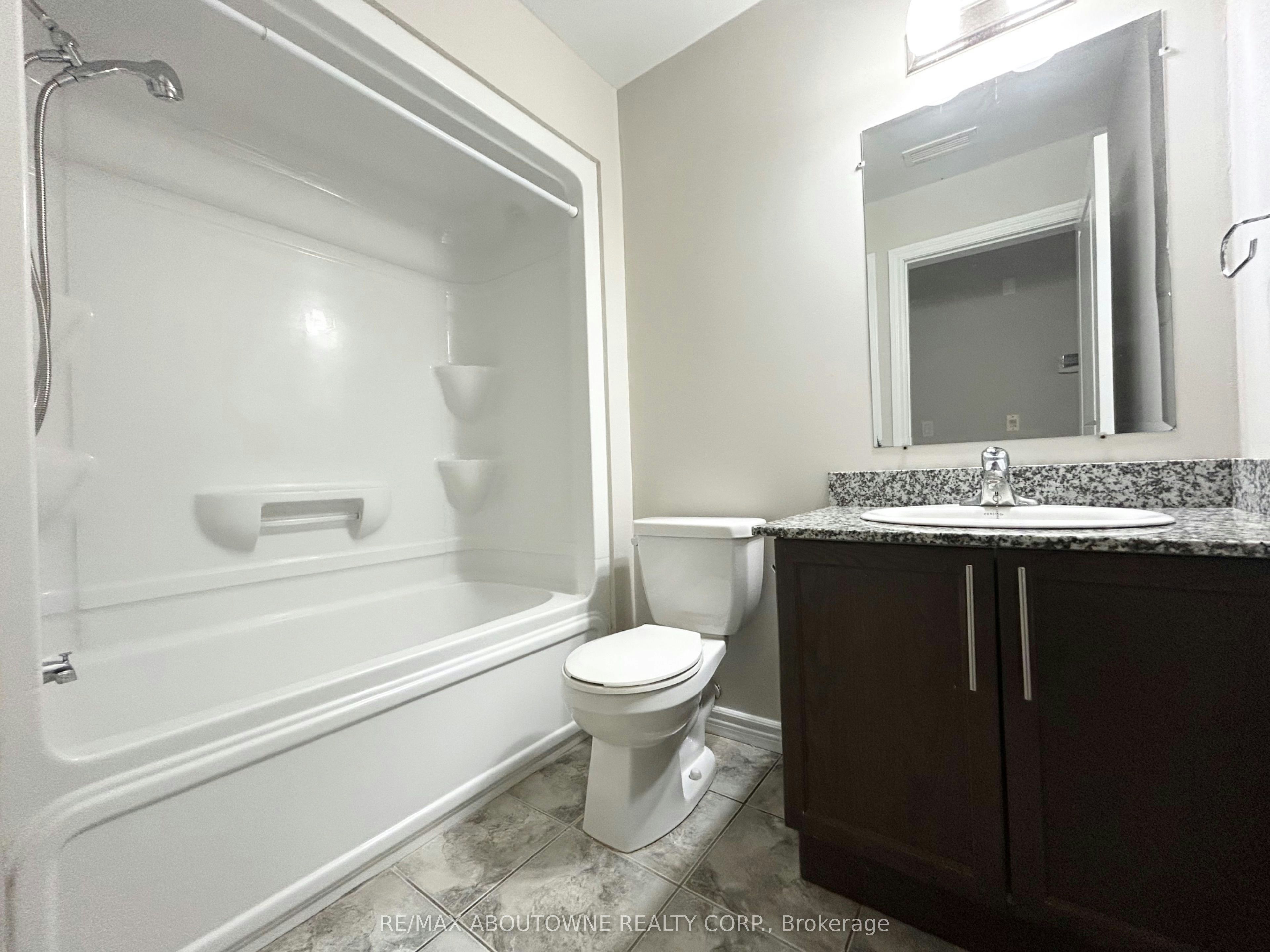 102-7 Rittenhouse Road, Kitchener, ON, N2E 2M8 - 17