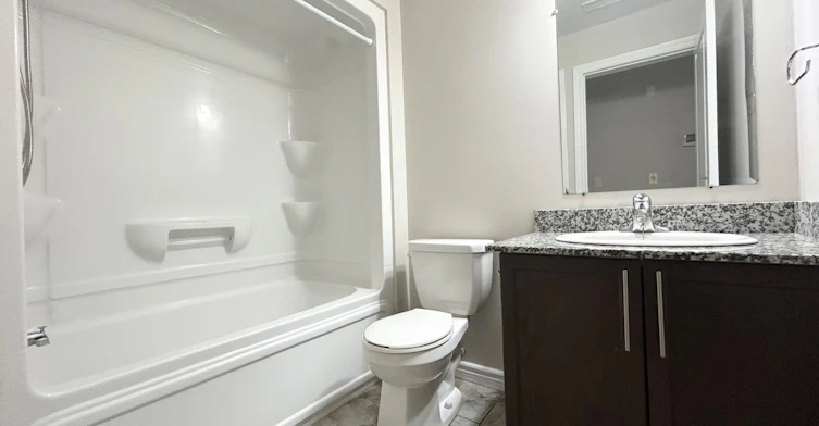 102-7 Rittenhouse Road, Kitchener, ON, N2E 2M8 - 17