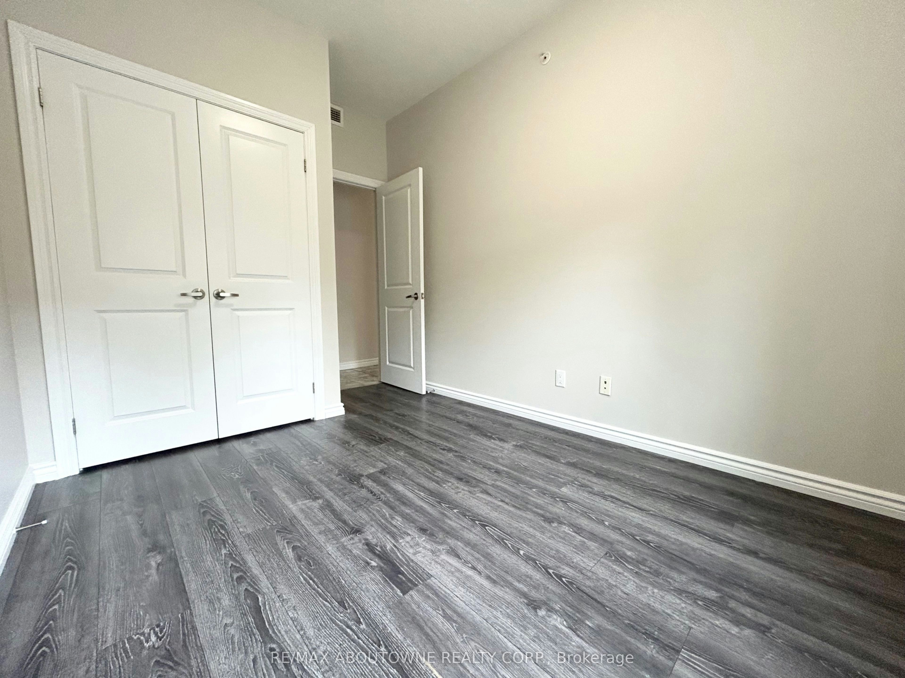 102-7 Rittenhouse Road, Kitchener, ON, N2E 2M8 - 16
