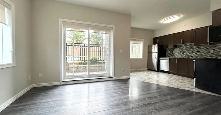 102-7 Rittenhouse Road, Kitchener, ON, N2E 2M8 - 6