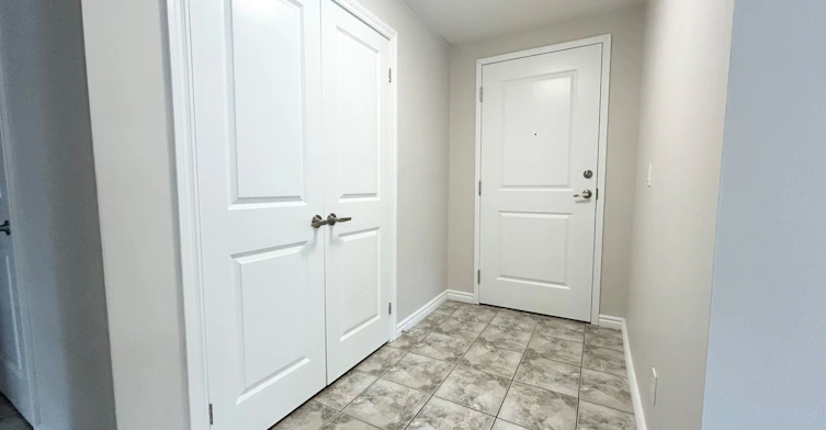 102-7 Rittenhouse Road, Kitchener, ON, N2E 2M8 - 2