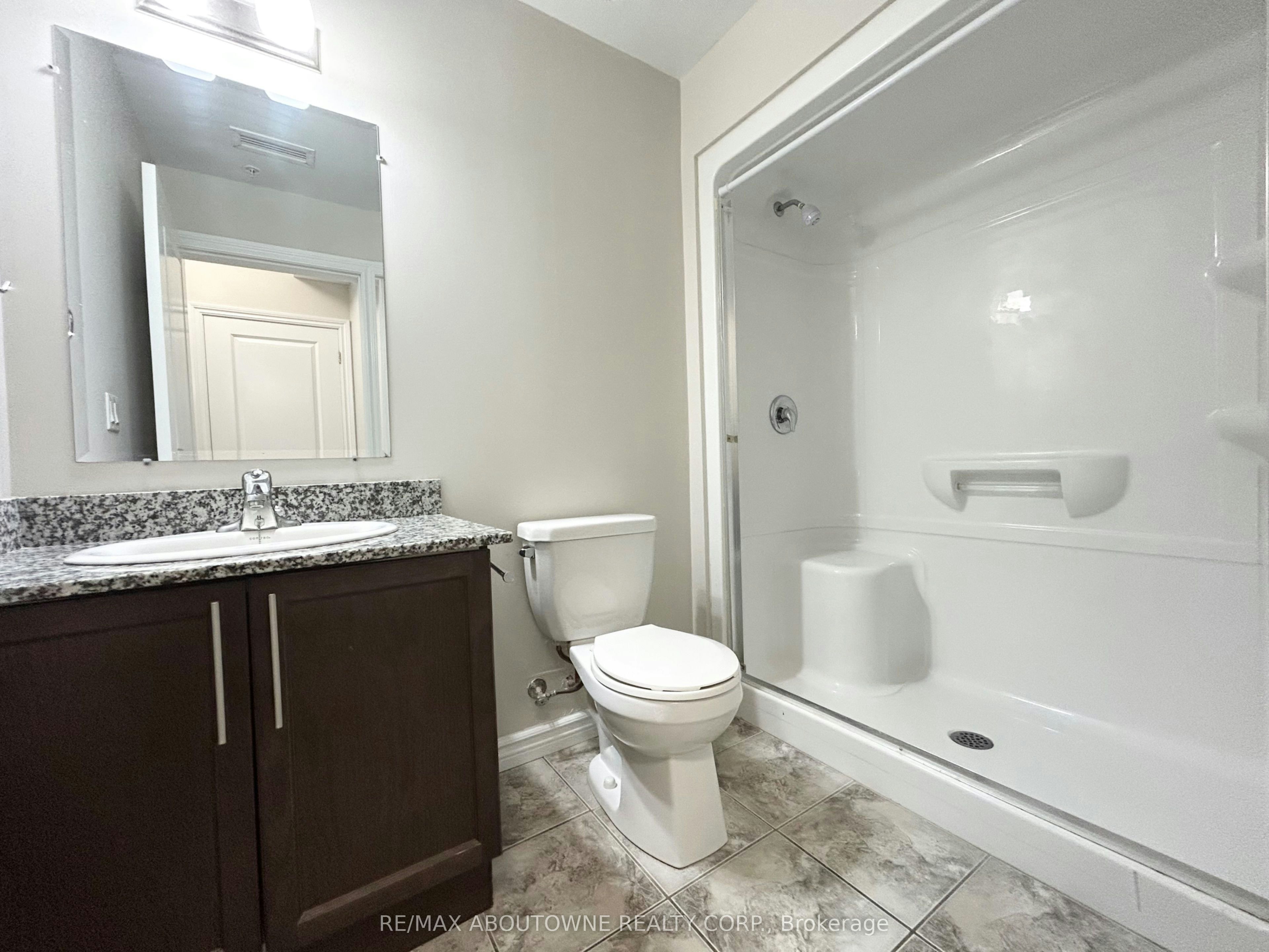 102-7 Rittenhouse Road, Kitchener, ON, N2E 2M8 - 14