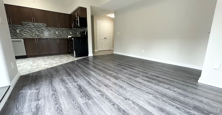 102-7 Rittenhouse Road, Kitchener, ON, N2E 2M8 - 3