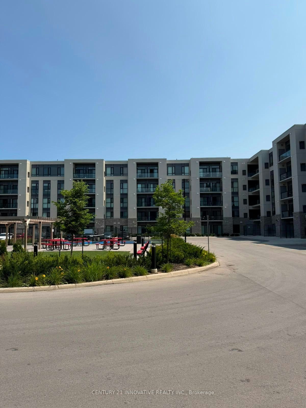 145-50 Herrick Avenue, St. Catharines, ON, L2P 0G3 - 2