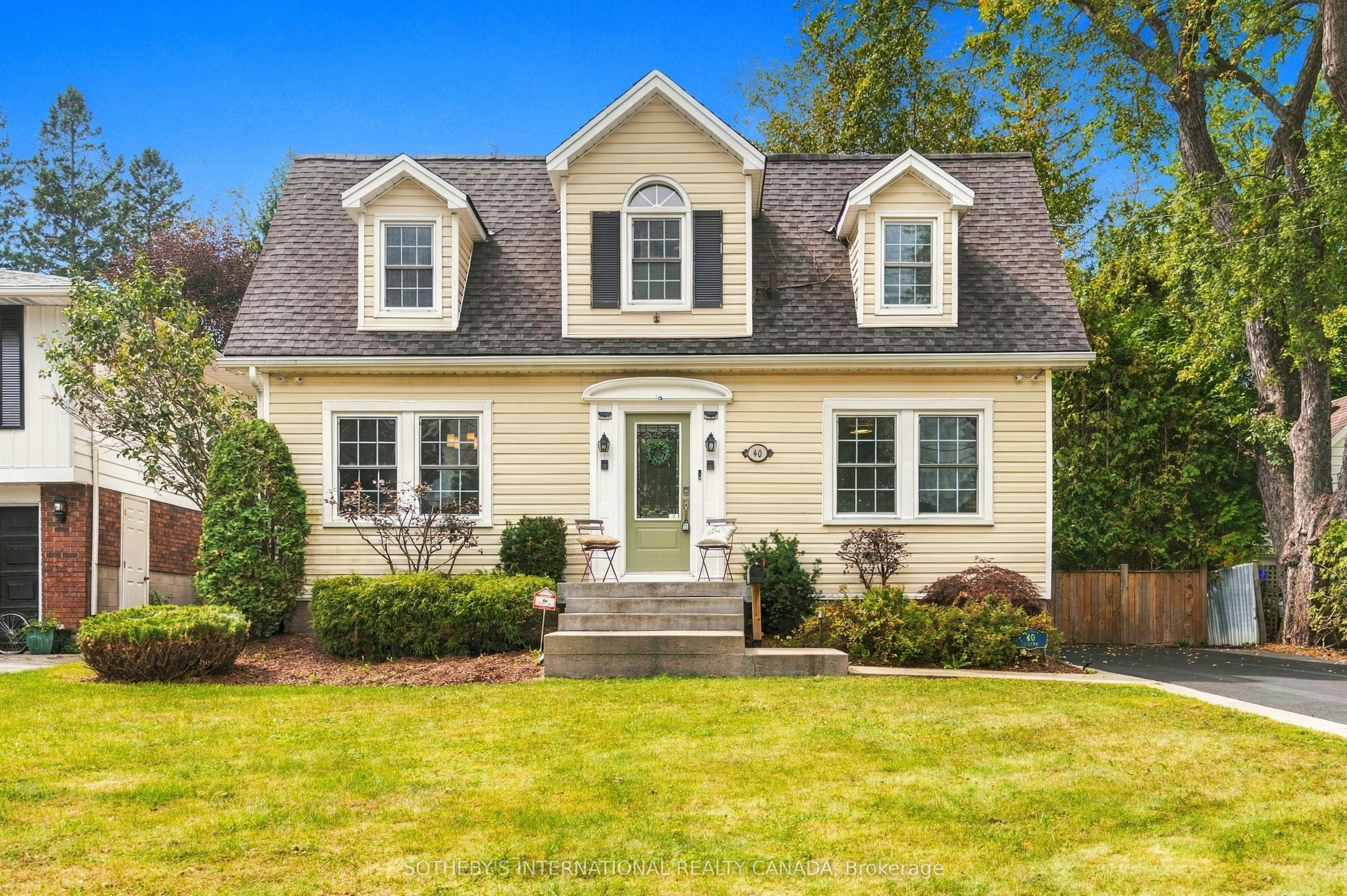 40 Valleyview Drive, Hamilton, ON, L9G 2A5