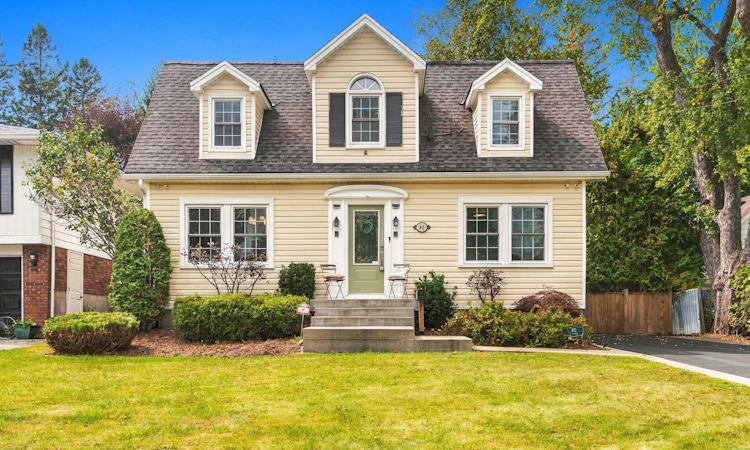 40 Valleyview Drive