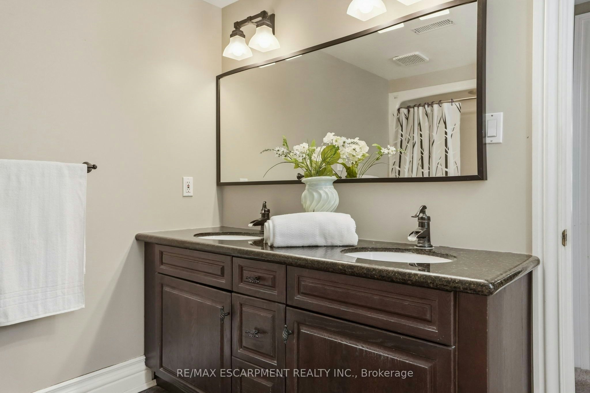 11 Palomino Drive, Hamilton, ON, L0R 1H3 - 36