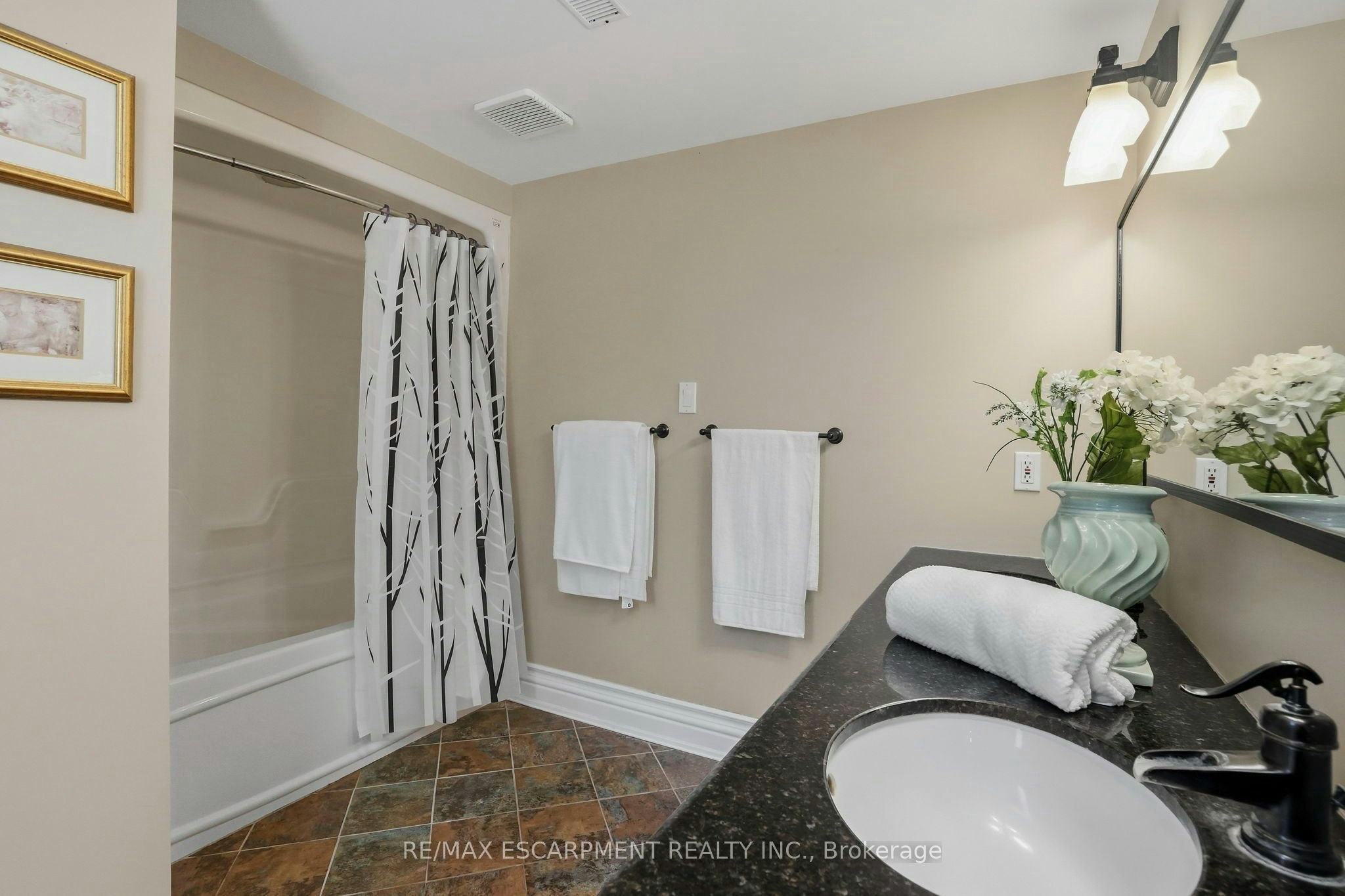 11 Palomino Drive, Hamilton, ON, L0R 1H3 - 35
