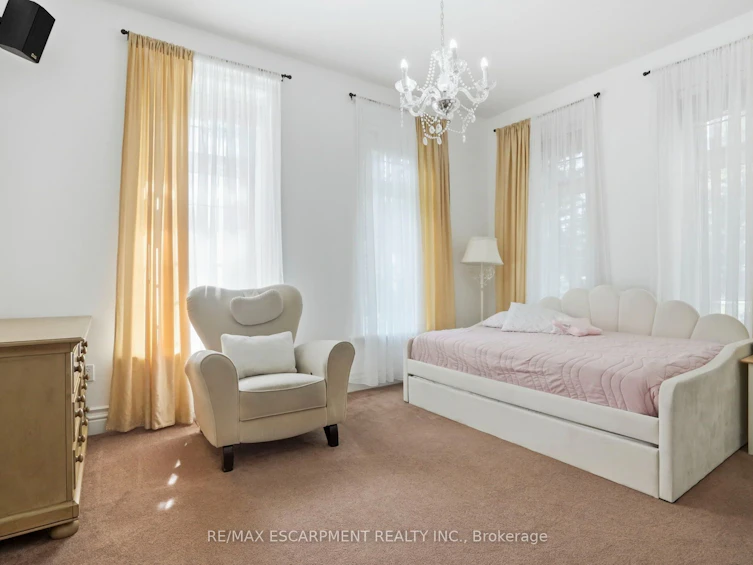 11 Palomino Drive, Hamilton, ON, L0R 1H3 - 32