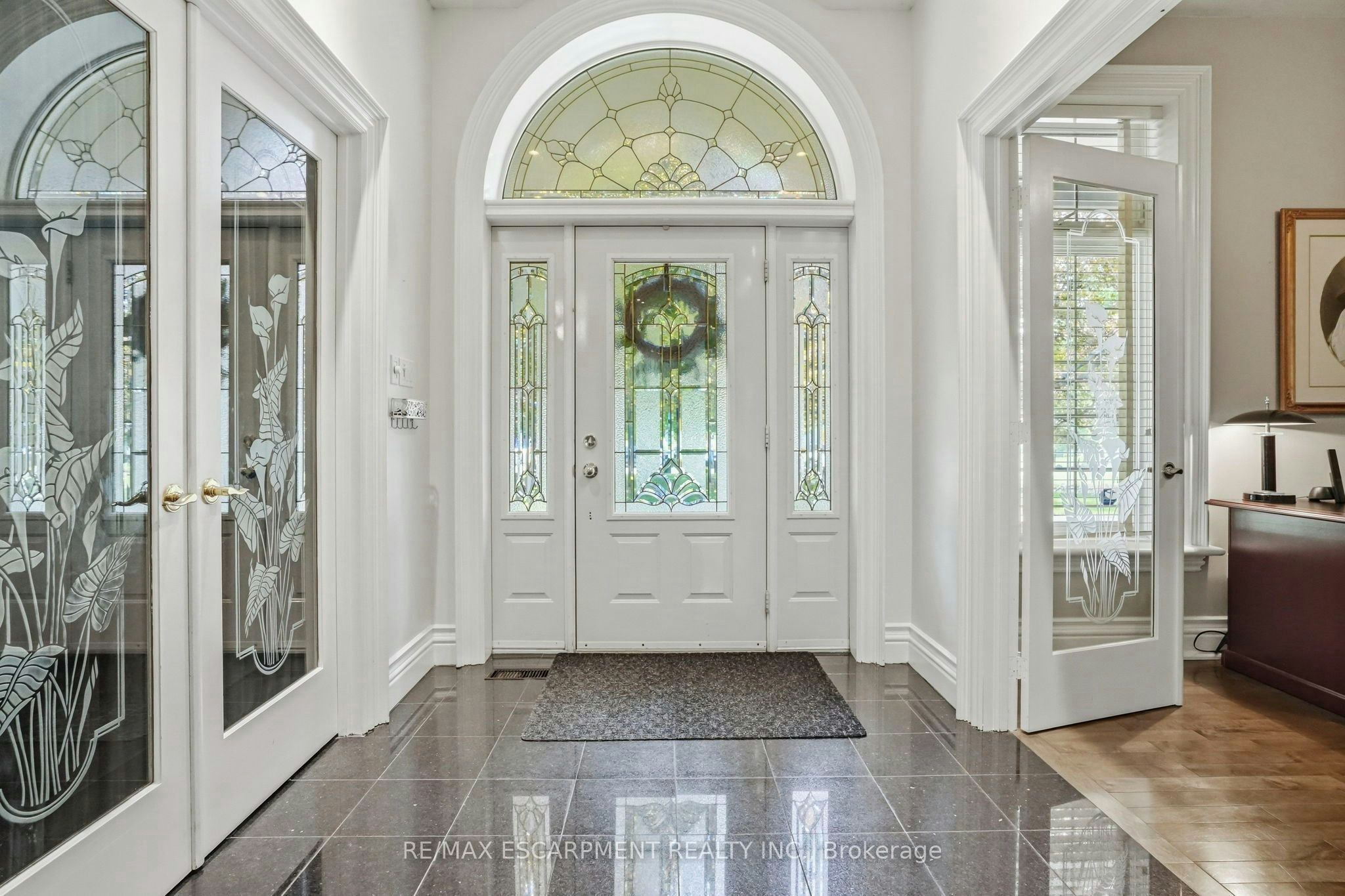 11 Palomino Drive, Hamilton, ON, L0R 1H3 - 4