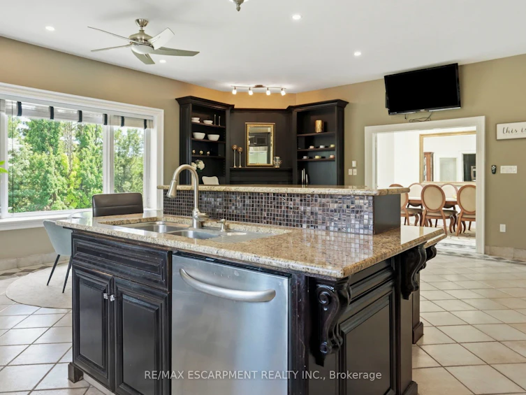 11 Palomino Drive, Hamilton, ON, L0R 1H3 - 15