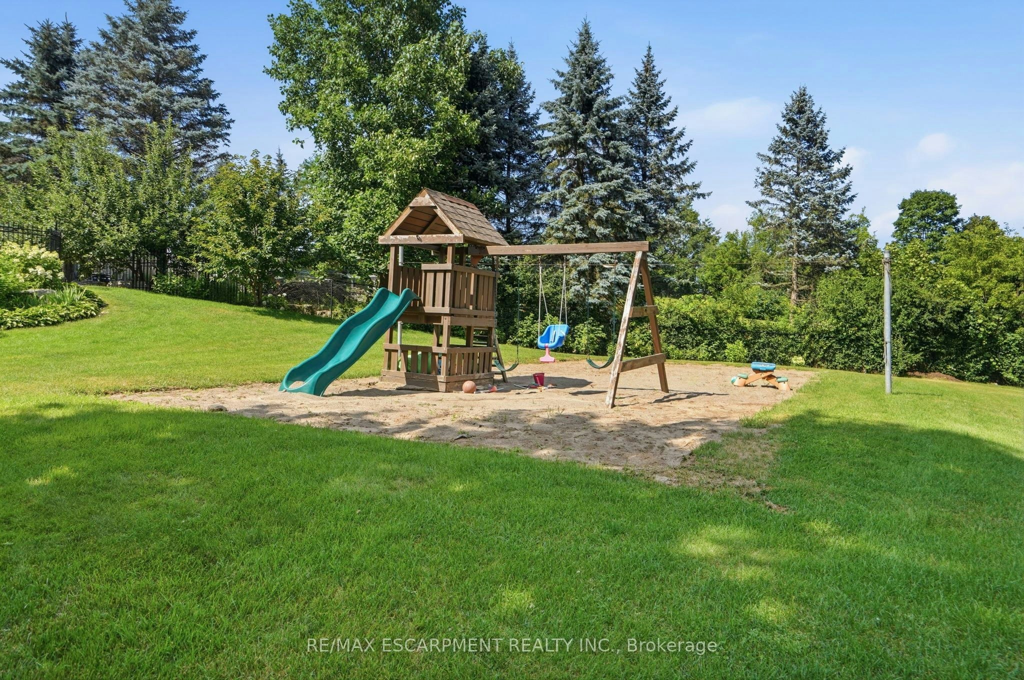 11 Palomino Drive, Hamilton, ON, L0R 1H3 - 50