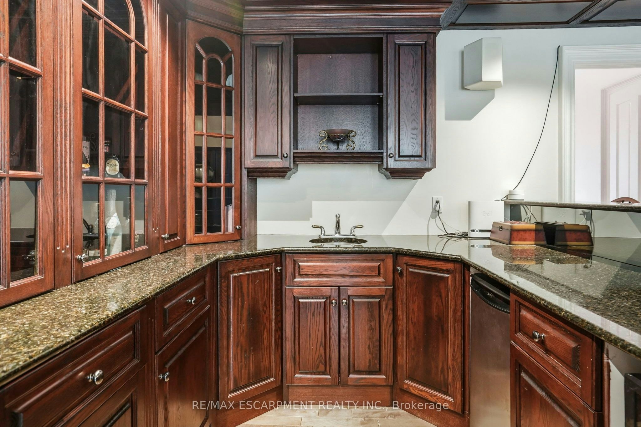 11 Palomino Drive, Hamilton, ON, L0R 1H3 - 11