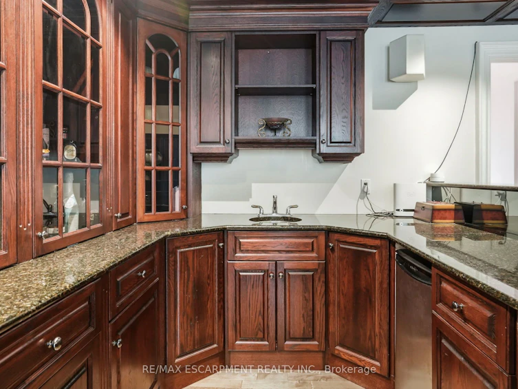 11 Palomino Drive, Hamilton, ON, L0R 1H3 - 11