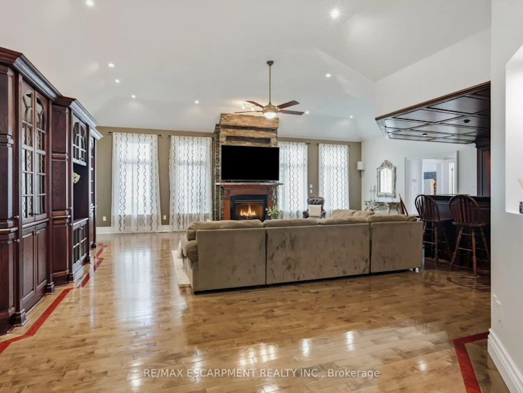 11 Palomino Drive, Hamilton, ON, L0R 1H3 - 7