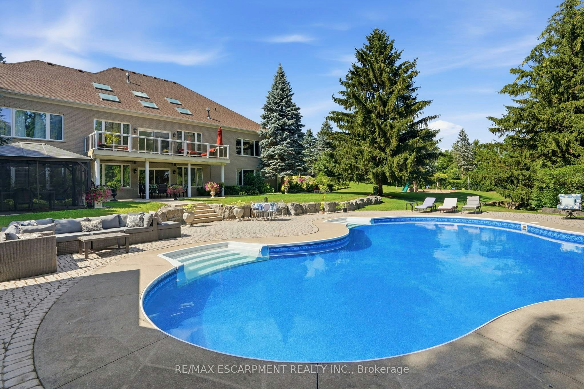 11 Palomino Drive, Hamilton, ON, L0R 1H3 - 49