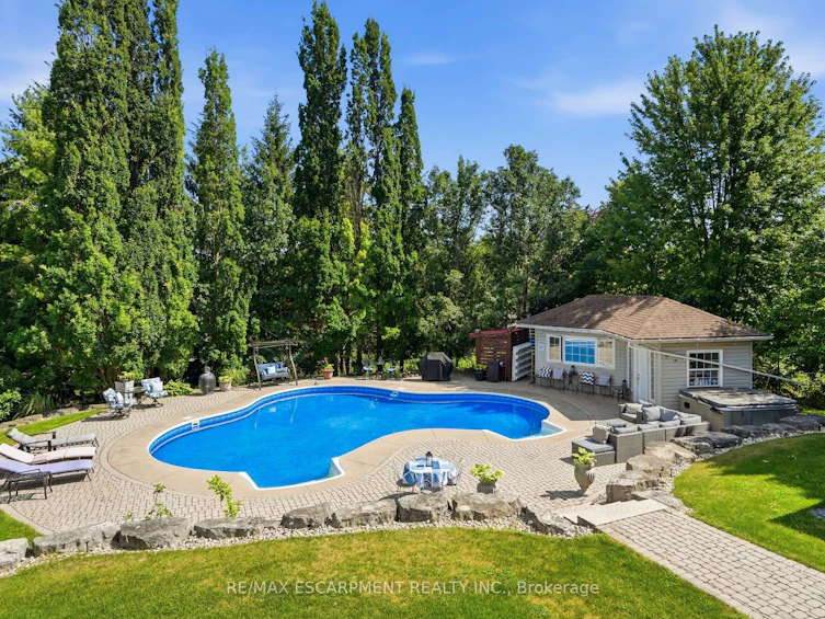 11 Palomino Drive, Hamilton, ON, L0R 1H3 - 47