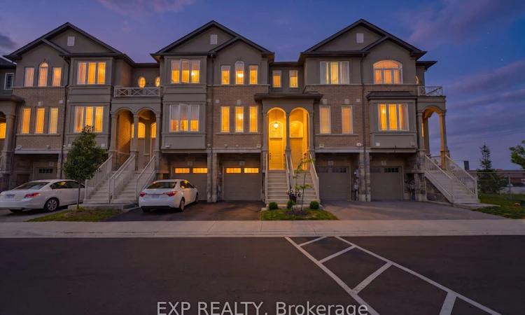 74 Laguna Village Crescent