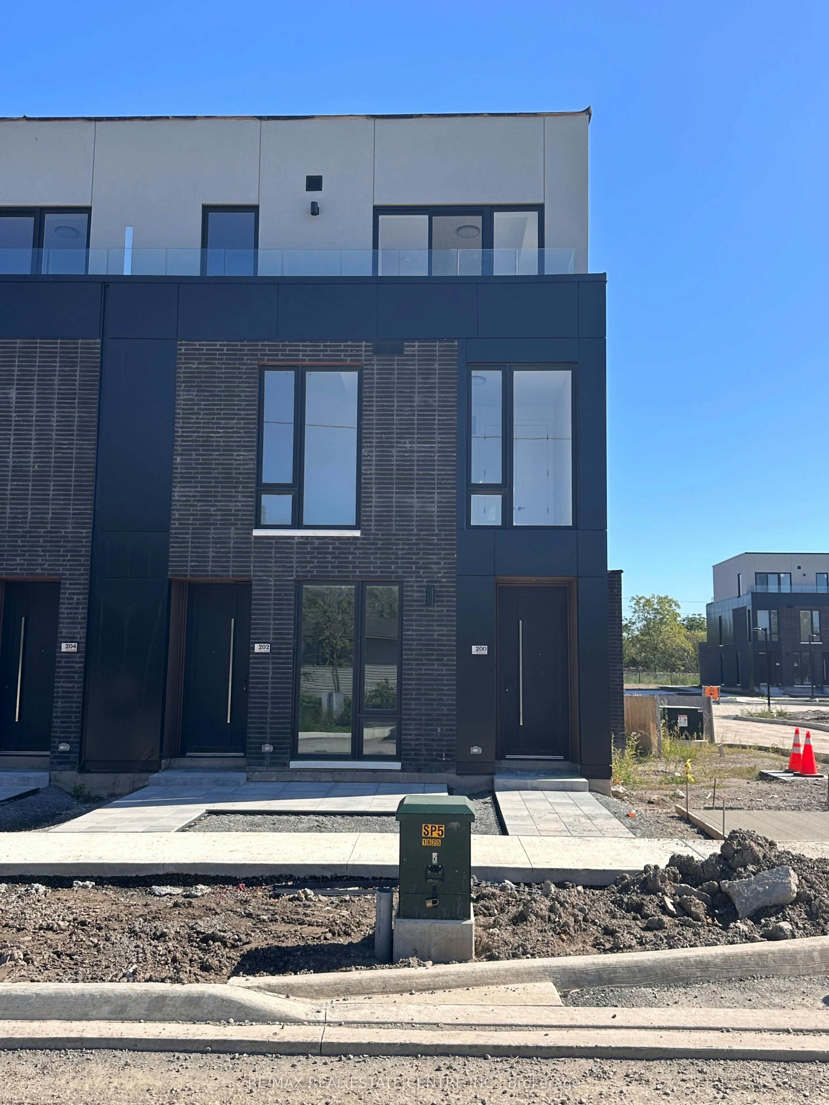 200 Ellis Avenue, St. Catharines, ON, L2P 0H2