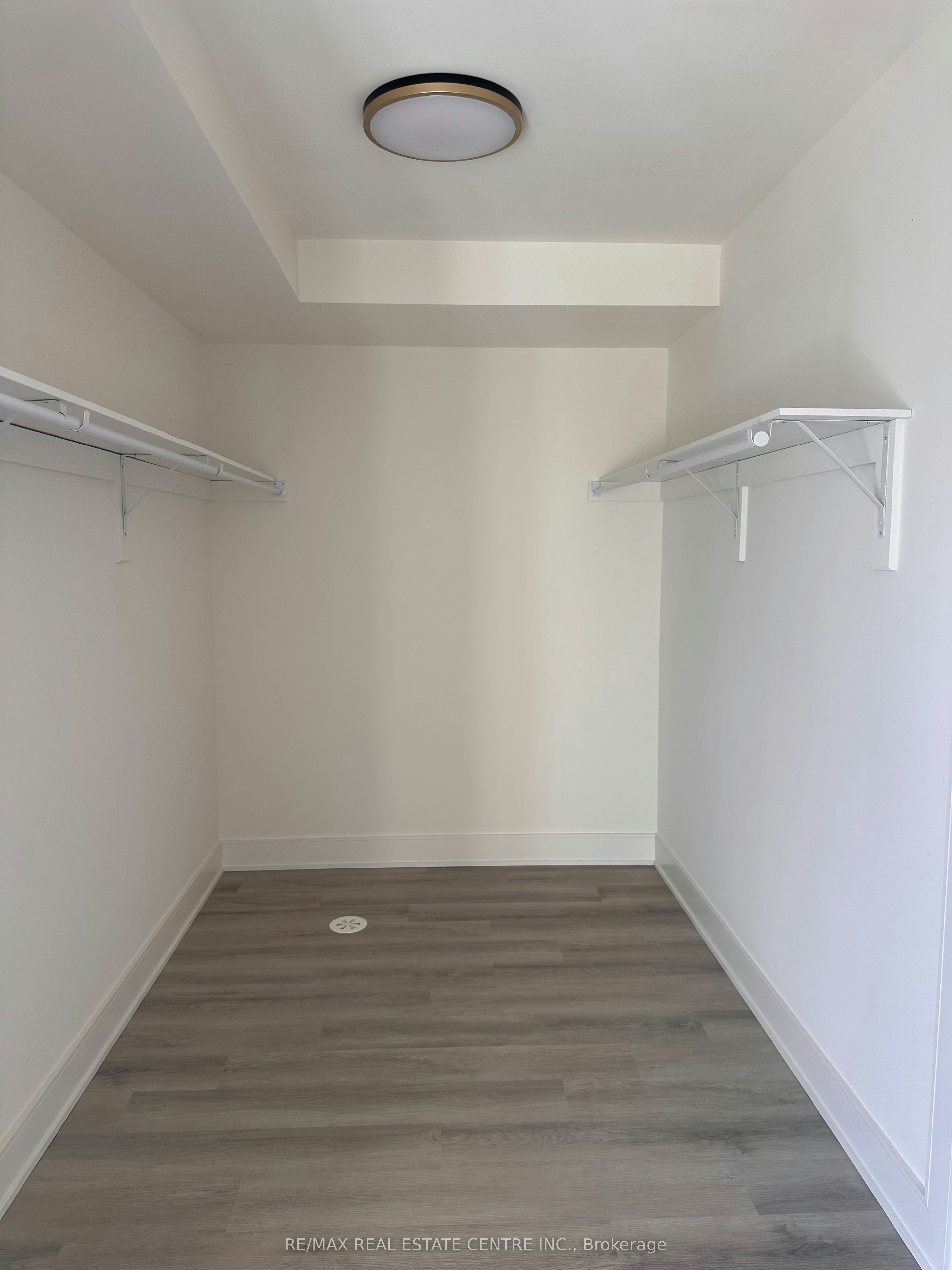 200 Ellis Avenue, St. Catharines, ON, L2P 0H2 - 22