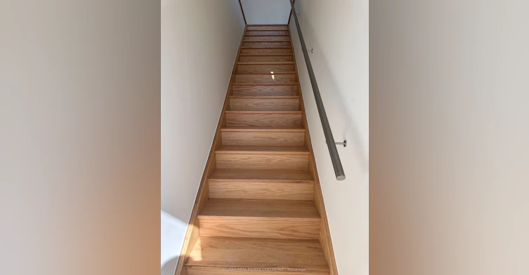 200 Ellis Avenue, St. Catharines, ON, L2P 0H2 - 6