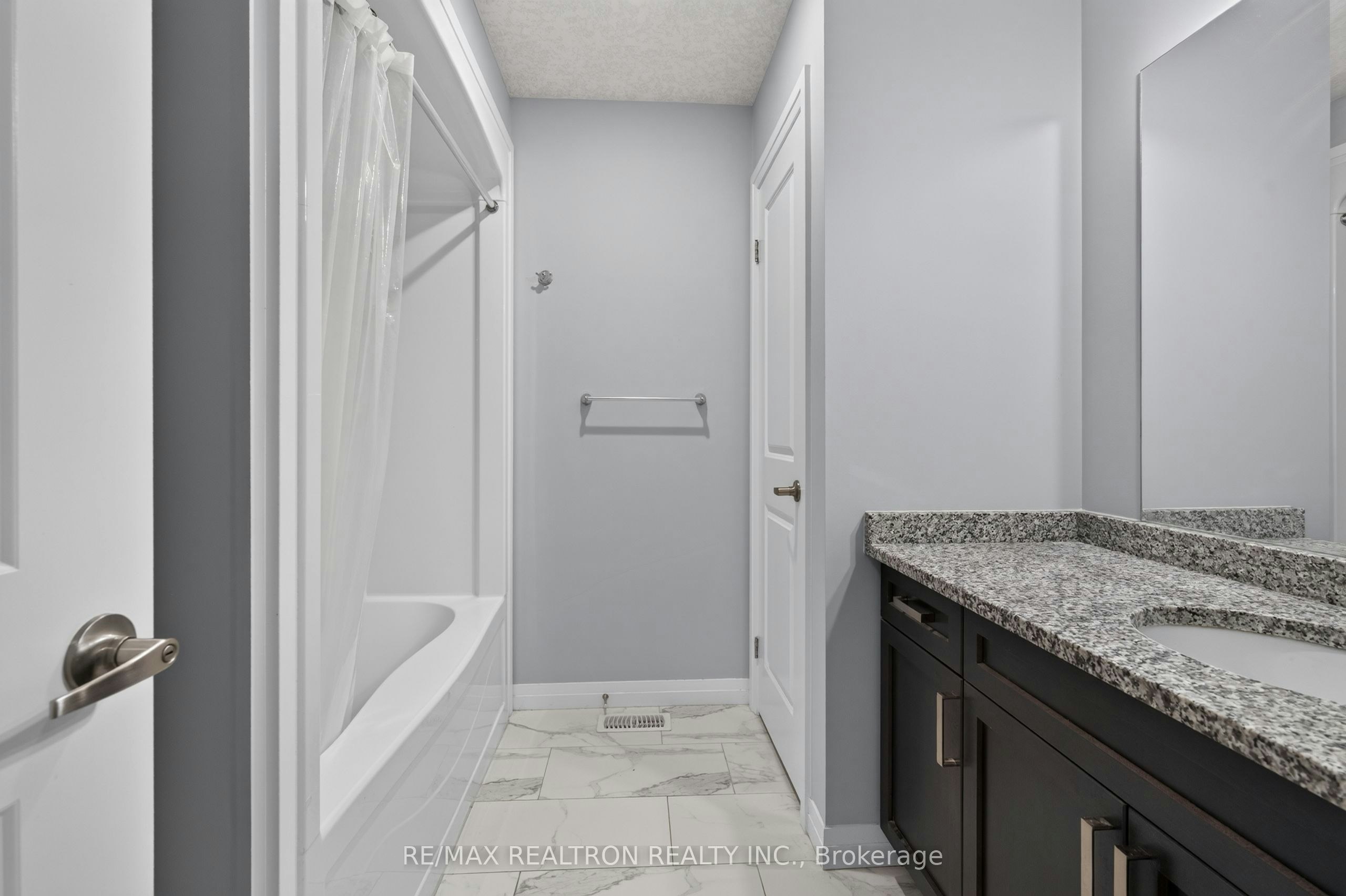401 Woolwich Street, Waterloo, ON, N2K 0E8 - 38