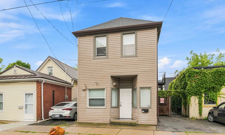 105 Emerson Street