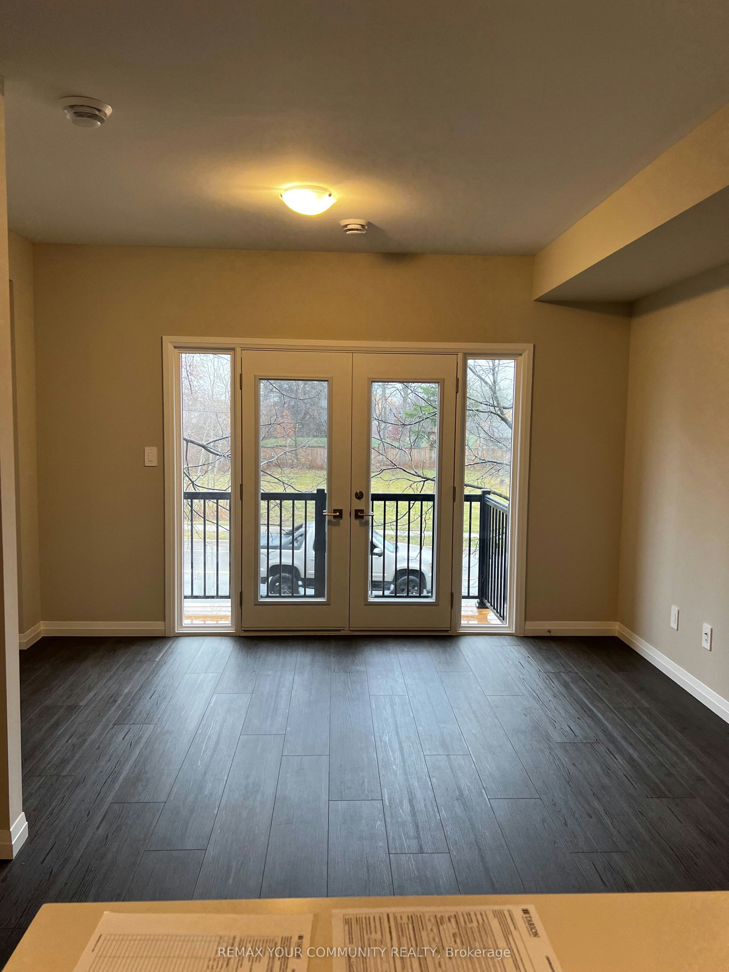 56-720 Grey Street, Brantford, ON, N3S 0K2 - 3