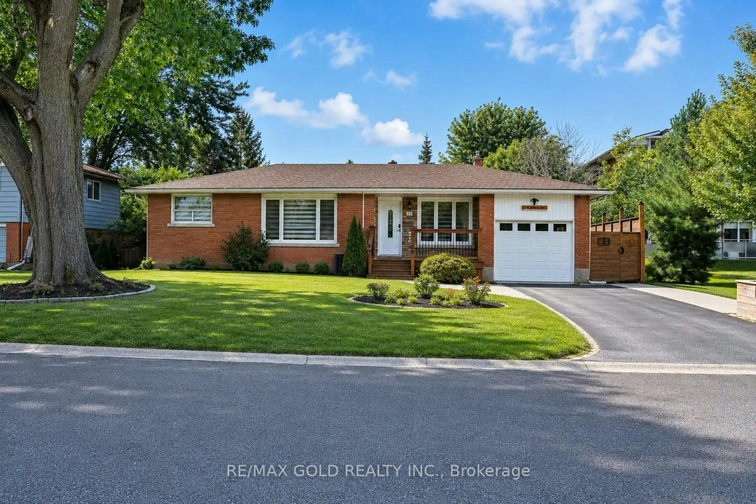 16 Braden Avenue, Welland, ON, L3C 2R7