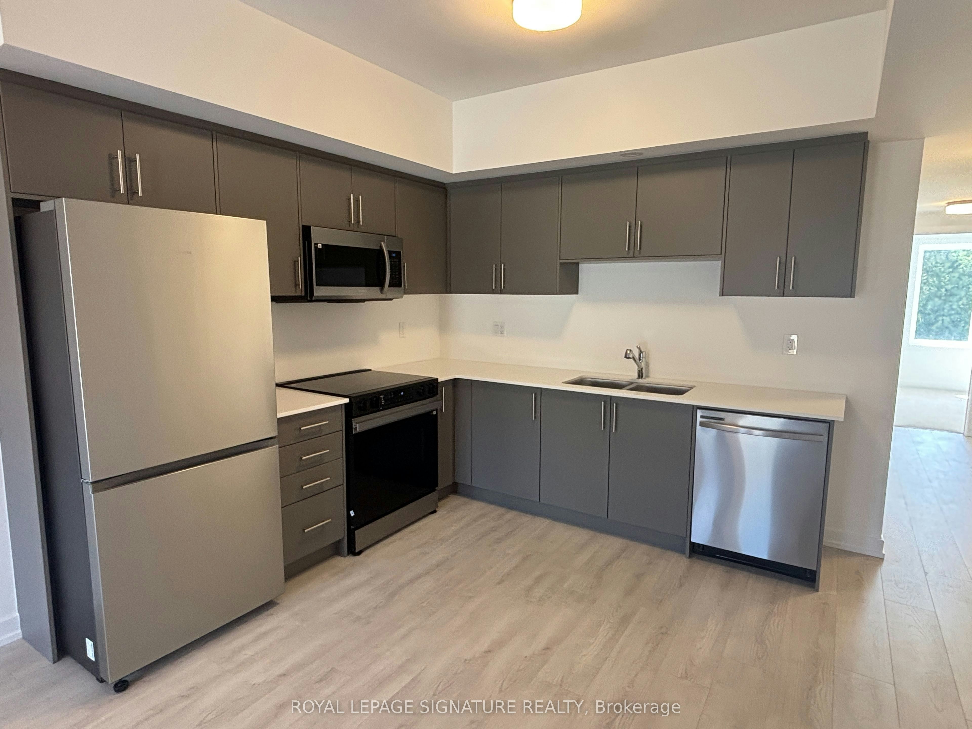 24-42 Lowes Road W, Guelph, ON, N1G 4X2