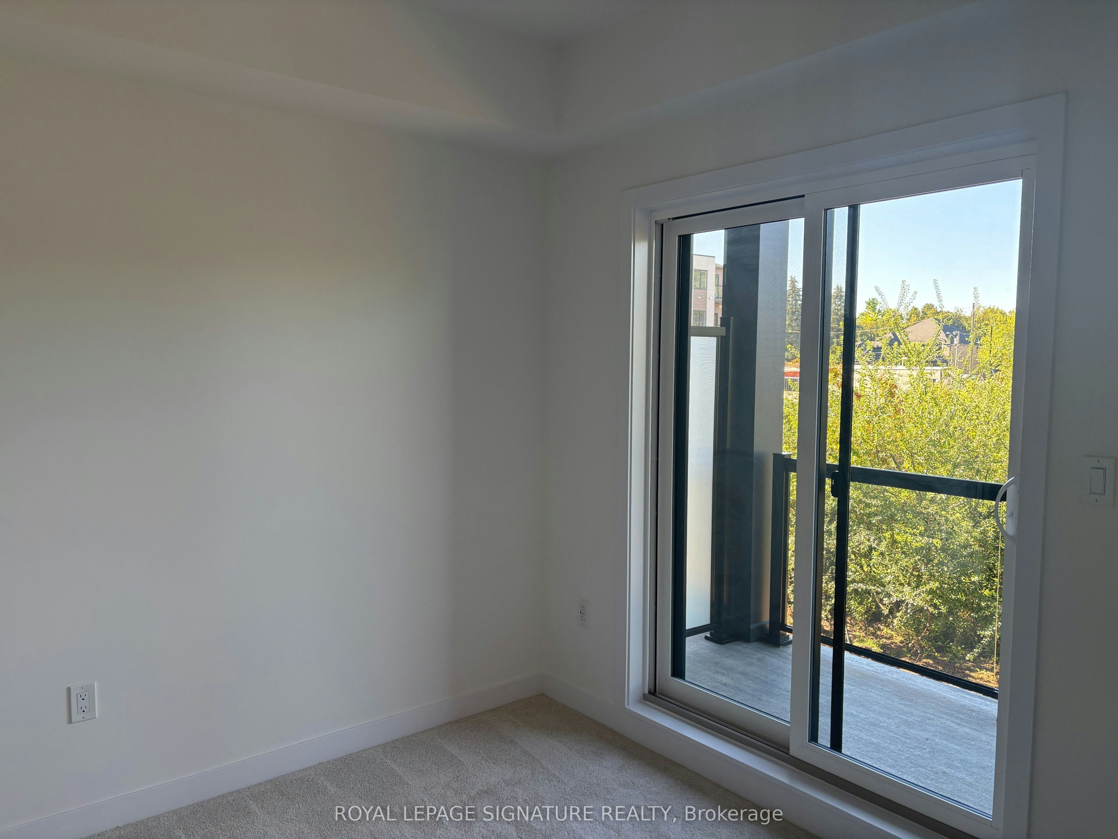 24-42 Lowes Road W, Guelph, ON, N1G 4X2 - 5