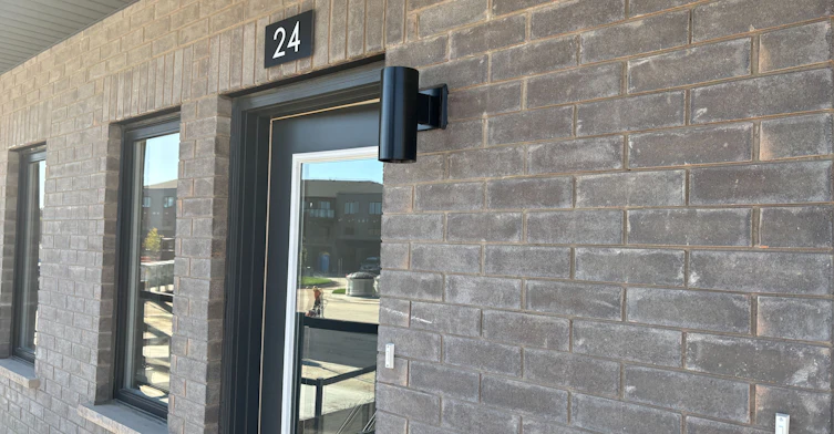 24-42 Lowes Road W, Guelph, ON, N1G 4X2 - 2